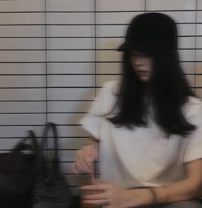 女头