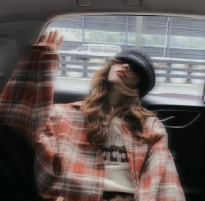 女头