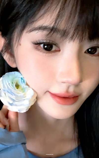 鞠婧祎