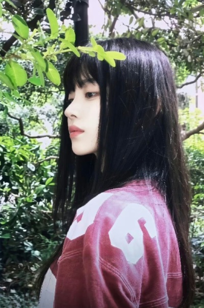 鞠婧祎