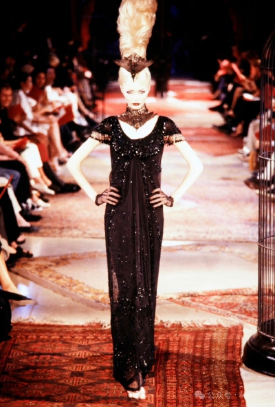 Givenchy 1997