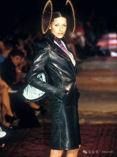 Givenchy 1997