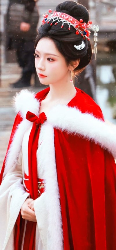 王云云
