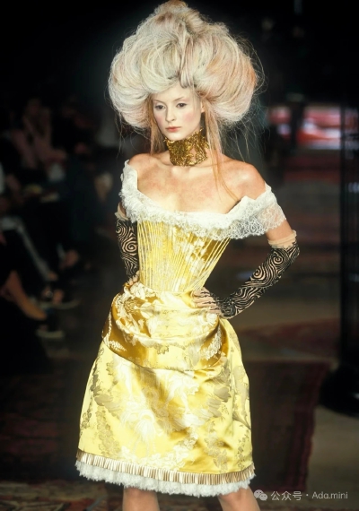 Givenchy 1997