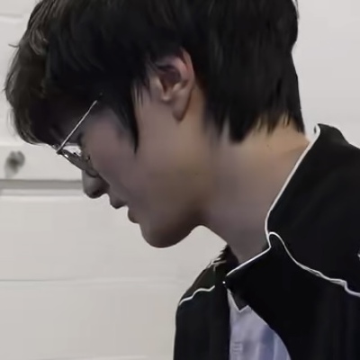 给朋友截的不打tag了