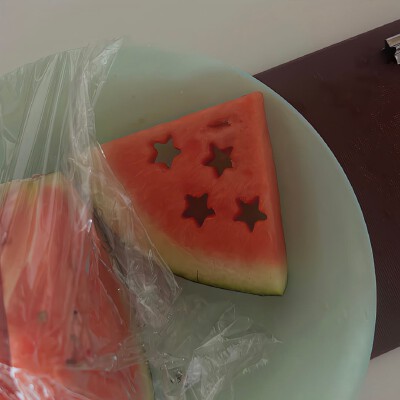 图源ks：偷喝汽水