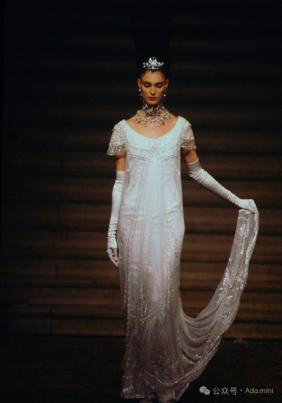 Givenchy 1997