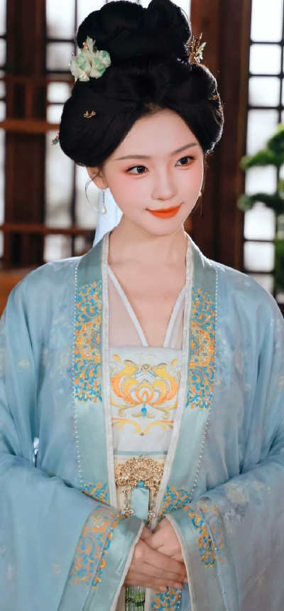 王云云