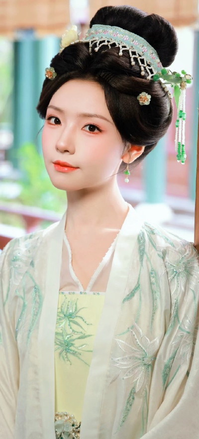 王云云