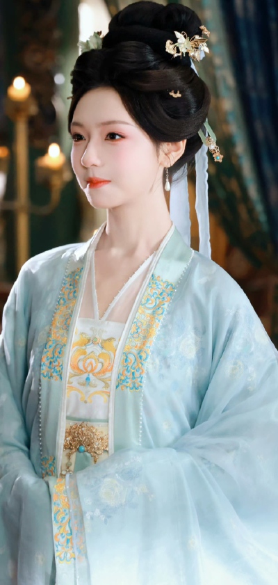 王云云