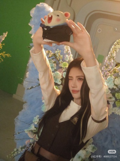 鞠婧祎