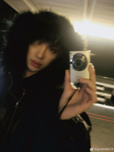 黄明昊