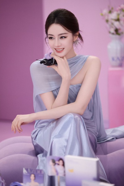 迪丽热巴