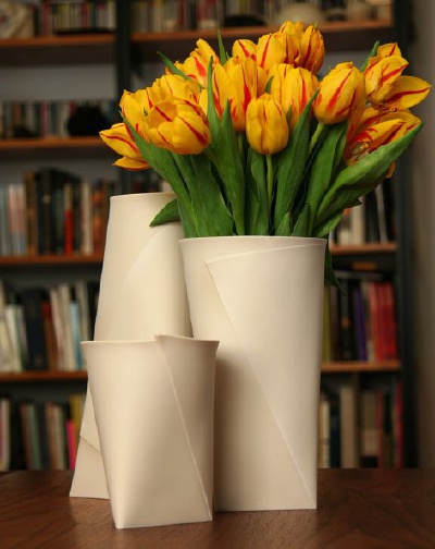 简单大方的花瓶<br /><a class='shortlnk' href='/s/1112282d0' target='_blank' title='http://site.douban.com/widget/photos/211027/photo/810523062/#next_photo'>http://duitang.com/s/1112282d0</a>
