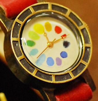 彩虹表，很有创意哦~~~很漂亮<br /><a class='shortlnk' href='/s/16891e2e4' target='_blank' title='http://www.etsy.com/listing/68422276/enamel-handcrafted-rainbow-handmade'>http://duitang.com/s/16891e2e…
