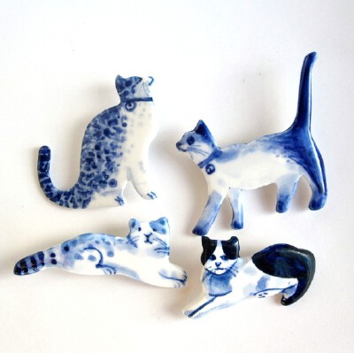可爱的猫猫胸针<br /><a class='shortlnk' href='/s/072937b1d' target='_blank' title='http://www.etsy.com/listing/57965286/handpainted-delft-porcelain-brooch'>http://duitang.com/s/072937b1d</a>