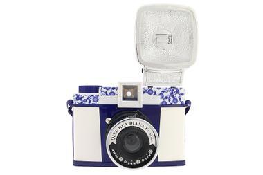 LOMO相機 戴安娜紀念版 青花瓷Diana F+ Qing Hua-淘寶網 - - <a class='shortlnk' href='/s/1353e98c5' target='_blank' title='http://item.taobao.com/item.htm?id=9290067249'>http://duitang.com/s/1353e98c5</a>