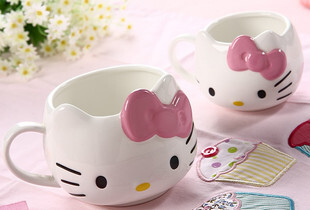 HELLO KITTY 超级卡哇伊外贸精品/凯蒂猫茶杯<br /><a class='shortlnk' href='/s/0271206b4' target='_blank' title='http://item.taobao.com/item.htm?id=9305514167'>http://duitang.com/s/0271206b4</a>