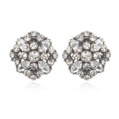 晚宴基本款耳钉<a class='shortlnk' href='/s/04a852f2a' target='_blank' title='http://www.charmandchain.com/products/deco-studs'>http://duitang.com/s/04a852f2a</a>