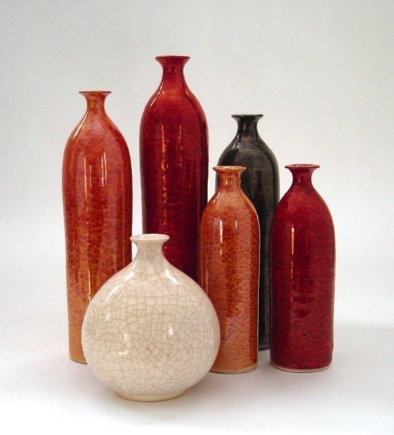 大大小小，圆的瘦的。这组陶瓷品，颜色是它的亮点。<a class='shortlnk' href='/s/0341958ff' target='_blank' title='http://www.etsy.com/listing/47506006/group-of-six-wheel-thrown'>http://duitang.com/s/0341958ff</a>