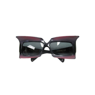 1960年代的Foster Grant - Foster Grant 1960's Sunglasses 男士复古眼镜， <a class='shortlnk' href='/s/138961c11' target='_blank' title='http://fashion.1stdibs.com/avl_item_detail.php?id=26639'>http:…