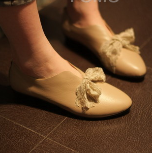 小V口的简约低跟 <a class='shortlnk' href='/s/147457e7' target='_blank' title='http://item.taobao.com/auction/item_detail.htm?item_num_id=9441728121'>http://duitang.com/s/147457e7</a>
