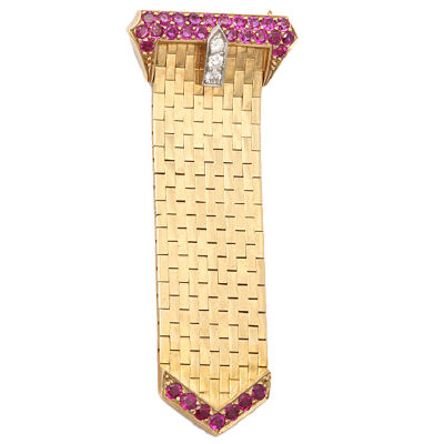 Cartier - CARTIER Buckle Brooch with Rubies and Diamonds - Gallery 47 1940年代美国设计的复古首饰<a class='shortlnk' href='/s/13471f7ca' target='_blank' title='http://jewelry.1stdibs.com/jewelry_item…