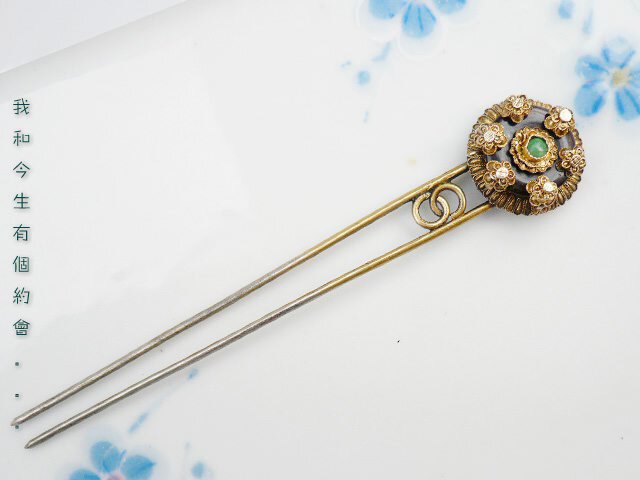 老银簪子，依然耀眼<a class='shortlnk' href='/s/1791c66e9' target='_blank' title='http://www.tianya.cn/techforum/content/16/7/614616.shtml'>http://duitang.com/s/1791c66e9</a>