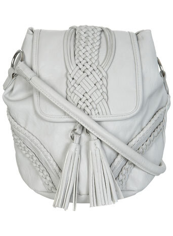 白色褶行李袋 <a class='shortlnk' href='/s/07f008716' target='_blank' title='http://www.missselfridge.com/webapp/wcs/stores/servlet/ProductDisplay?catalogId=33055&amp;storeId=12554&amp;categoryId=277034&amp;pare'>http://duitang.com/s/07f008716</a>