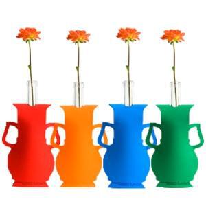 Bottle Vase - 4种颜色的花瓶，你喜欢哪一个呢？<a class='shortlnk' href='/s/128e04ffb' target='_blank' title='http://www.mollaspace.com/shop/bottle-vase-1.html'>http://duitang.com/s/128e04ffb</a>
