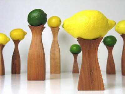 The Stand Fruit and Vegetable Display<a class='shortlnk' href='/s/11ce2393e25e6b692' target='_blank' title='http://www.etsy.com/listing/33866333/the-stand-5-cherry-wood-display'>http://duitang.com/s/1…
