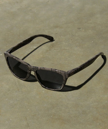 OAKLEY - 这副眼镜也太帅了吧~