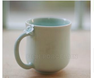 温柔的雏菊°手工陶瓷精致花朵水杯、<a class='shortlnk' href='/s/1269e299ee12bd85e' target='_blank' title='http://item.taobao.com/item.htm?id=9845294989'>http://duitang.com/s/1269e299ee12bd85e</a>