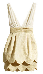 H&M Conscious 花苞深V领连身裙、<a class='shortlnk' href='/s/1323549c40032f321' target='_blank' title='http://item.taobao.com/item.htm?id=9969033364'>http://duitang.com/s/1323549c40032f321</a>