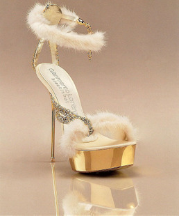 Gianmarco Lorenzi奢华兔毛水钻细跟高跟鞋、<a class='shortlnk' href='/s/1cef5e8bcdeb5109' target='_blank' title='http://item.taobao.com/item.htm?id=9201163316'>http://duitang.com/s/1cef5e8bcdeb5109</a>