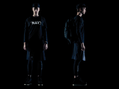 本次即将为大家介绍的，便是这个BLK SERIEX系列的第2回合，夏季系列主要以3M T-Shirt、短裤为主打，均配备了防水拉链、taped seam热熔缝合、多功能环状细节及可组合的魔术贴设计，Tee身图案也用上极具瞩目度的3M物质…