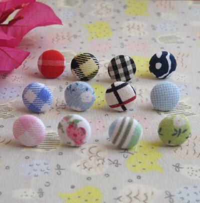 多彩手工布耳钉<a class='shortlnk' href='/s/16cc5c6ffd008df5' target='_blank' title='http://www.wowsai.com/goods/8182.html'>http://duitang.com/s/16cc5c6ffd008df5</a>