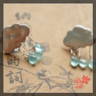 渭城朝雨浥轻尘……