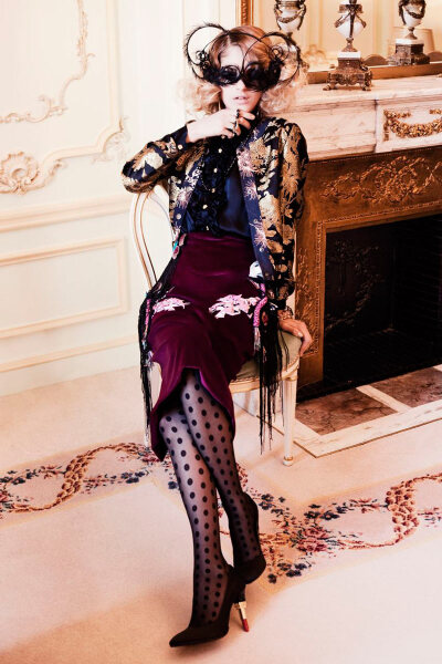 Naomi Preizle for L’Officiel Paris 复古的华丽之魅