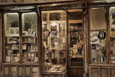 不死の书店。 【By 脆皮】