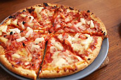 PIZZZZZZZZZZA