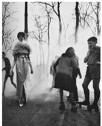 Simone D'Aillencourt, photo by William Klein, 1961
