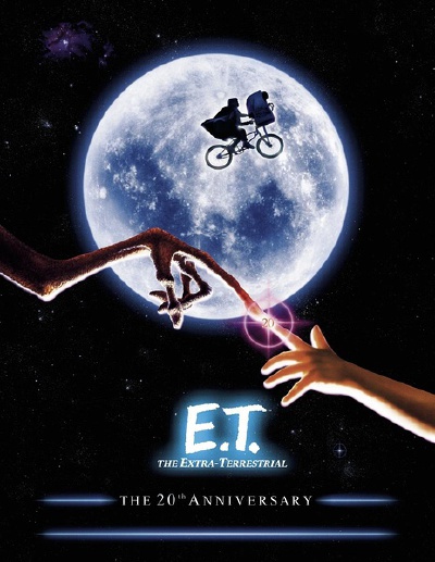 外星人E.T. E.T.: The Extra-Terrestrial 小埃利奥特（亨利托马斯）发现一个意外走失的小外星人，他悄悄的收留了小外星人，并把他介绍给自己的哥哥和妹妹。孩子们与外星人友好的相处，给他吃巧克力，带他去郊外寻找…