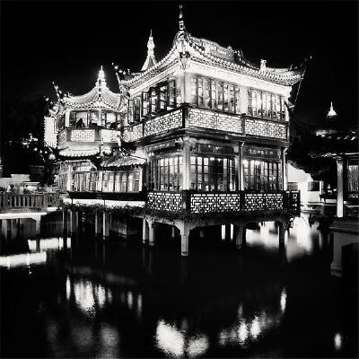 找寻喧嚣都市的宁静,高楼大厦中下的中国风