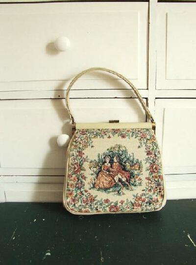 http://item.taobao.com/item.htm?id=16726844424&