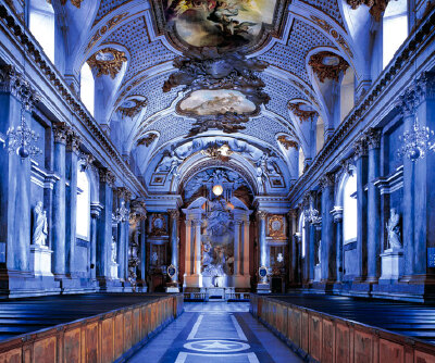 The Spatial Elegies of Massimo Listri