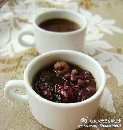 【魔法痛经治疗法】生不如死的“痛经”如今终于有了解救的方法。 配料：（水，红糖，红花生，红枣，红豆，枸杞）来完月经一个星期之后就可以煮来喝啦！喝完下个月来就不会痛了。