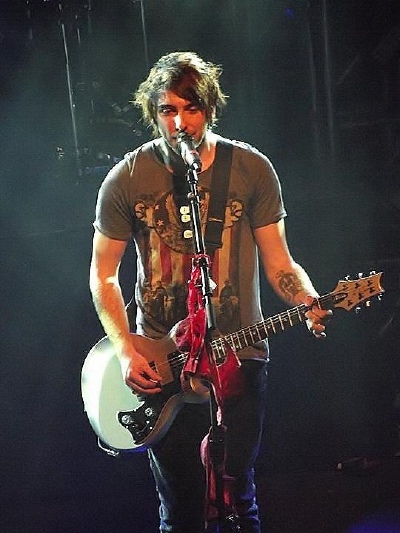  All Time Low~Alexander Gaskarth（有亲和力的主唱最有爱。。）