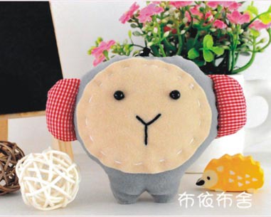 手工布艺更新——大脸猴