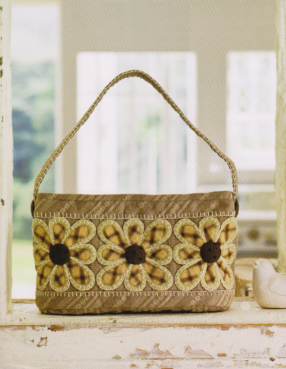 How to make tutorial flower shoulder tote Bag Handbag purse women sewing quliting quilt patchwork applique pdf pattern patterns ebook